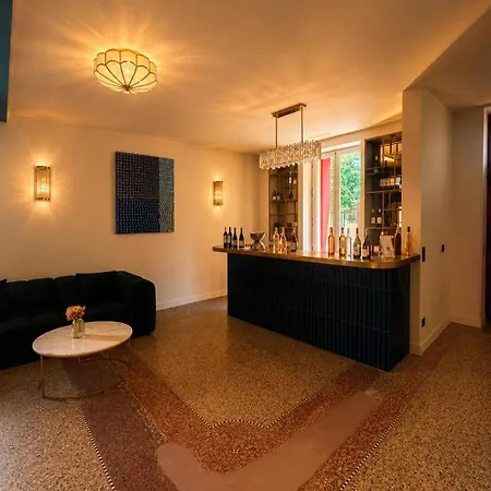 Experience A Winery Lifestyle 4 To 14 People * Abeilhan