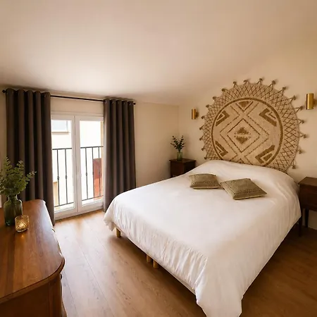Casa de Férias Experience A Winery Lifestyle 4 To 14 People Abeilhan